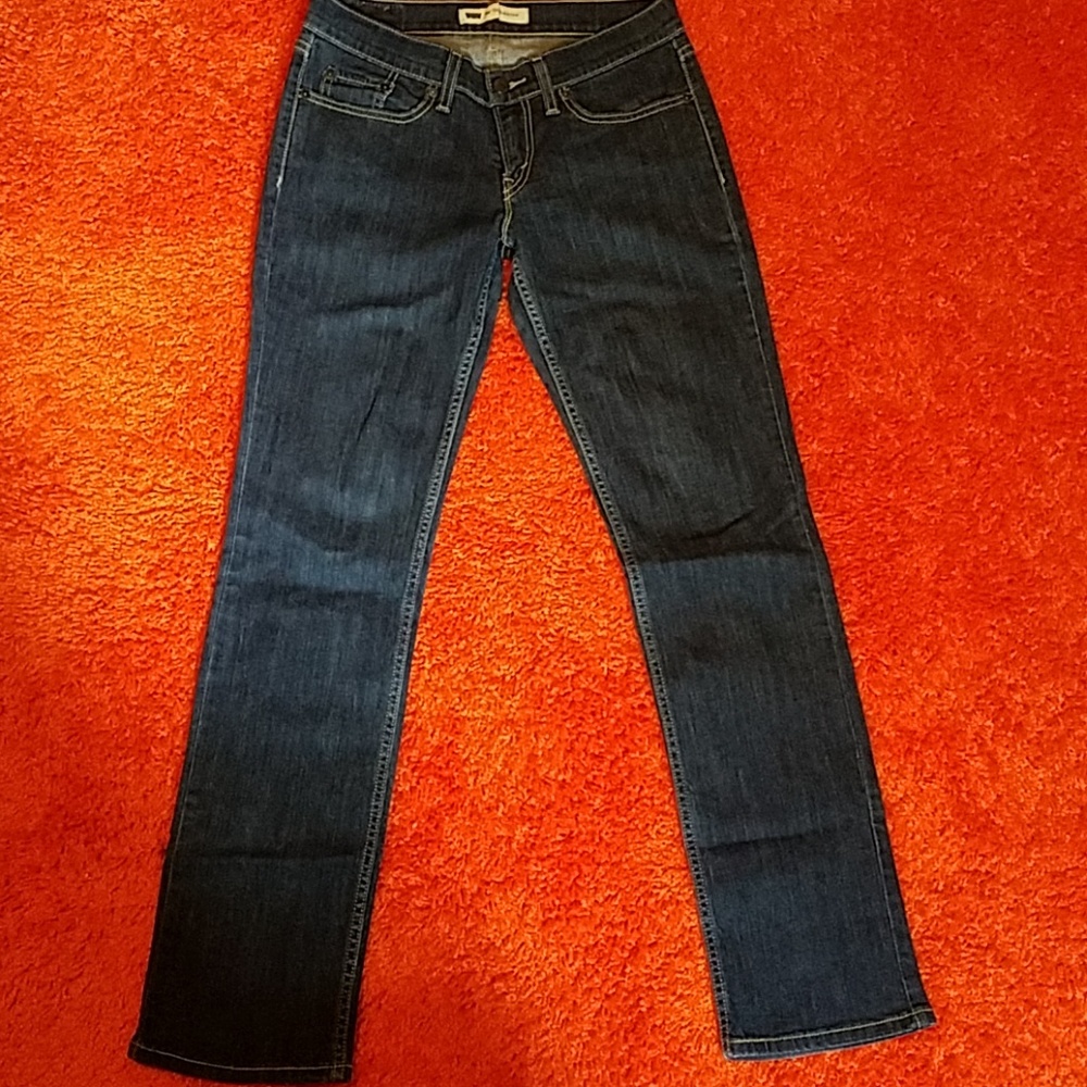 Womens Levi jeans